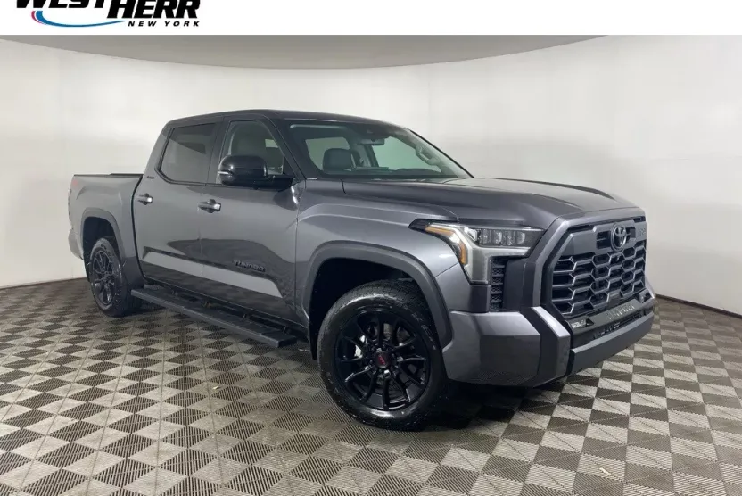 2024 Toyota Tundra Limited CrewMax photo 1