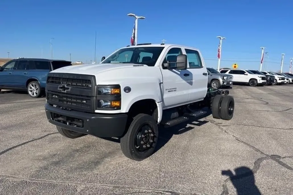 2023 Chevrolet Silverado 4500HD Work Truck photo 1