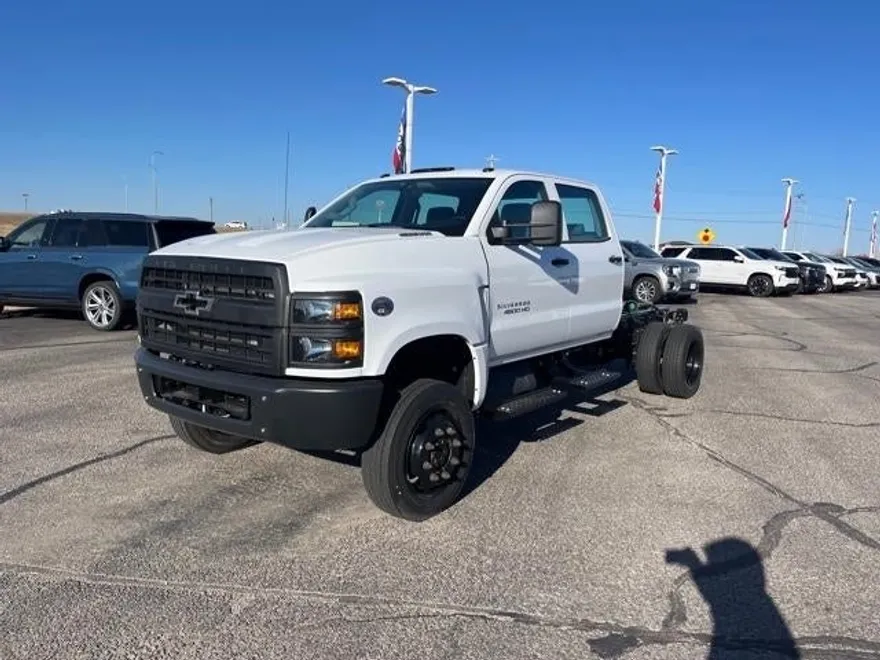 2023 Chevrolet Silverado 4500HD Work Truck photo 1