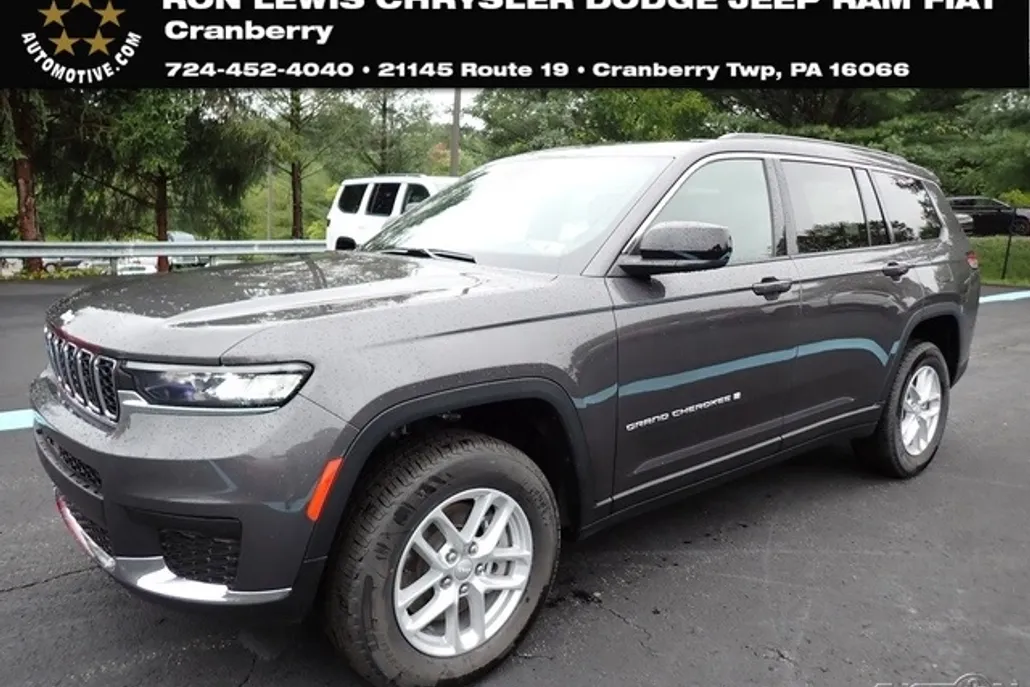 2024 Jeep Grand Cherokee Laredo photo 1