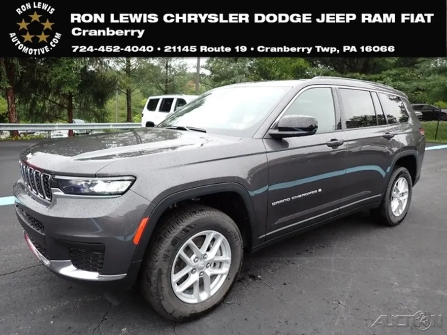 2024 Jeep Grand Cherokee Laredo photo 1