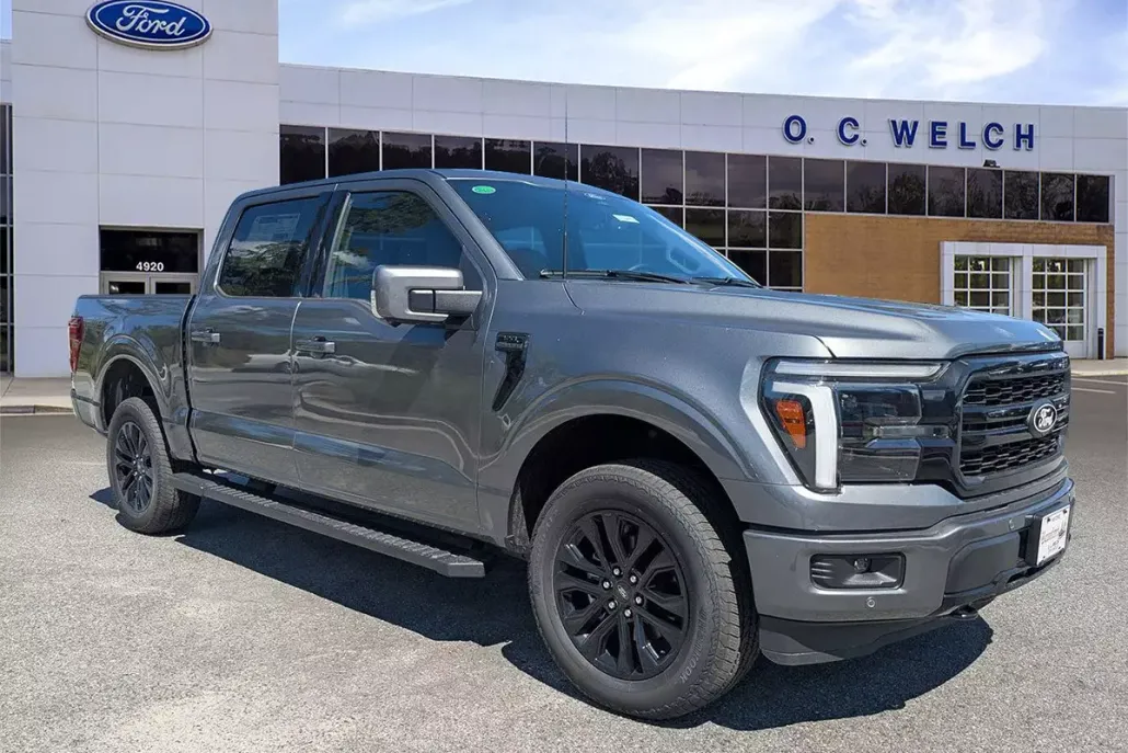 2025 Ford F-150 Lariat photo 1