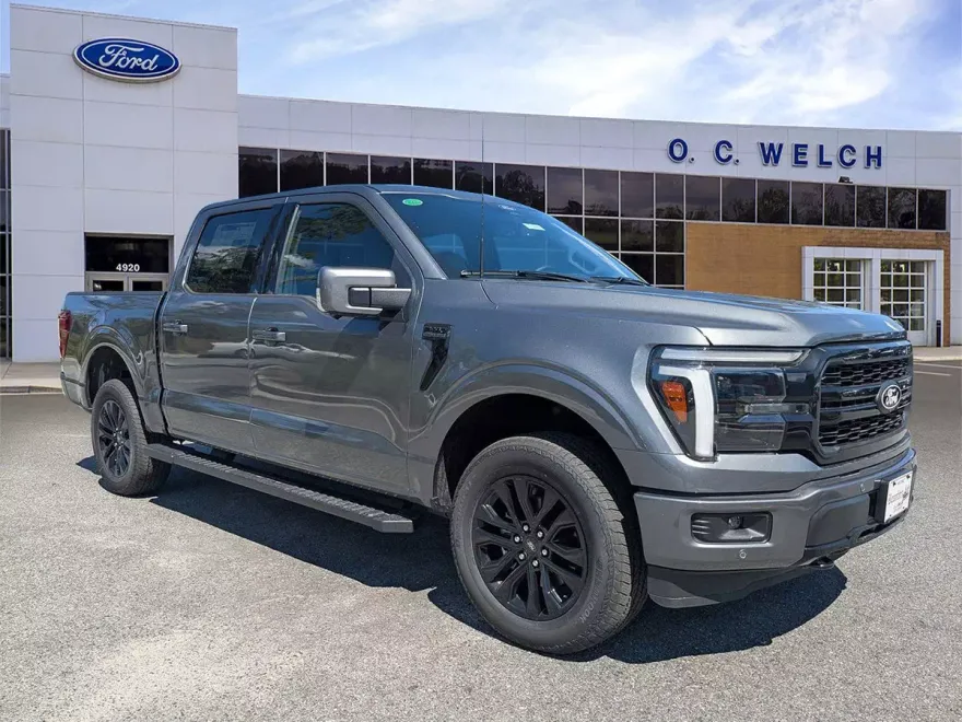 2025 Ford F-150 Lariat photo 1