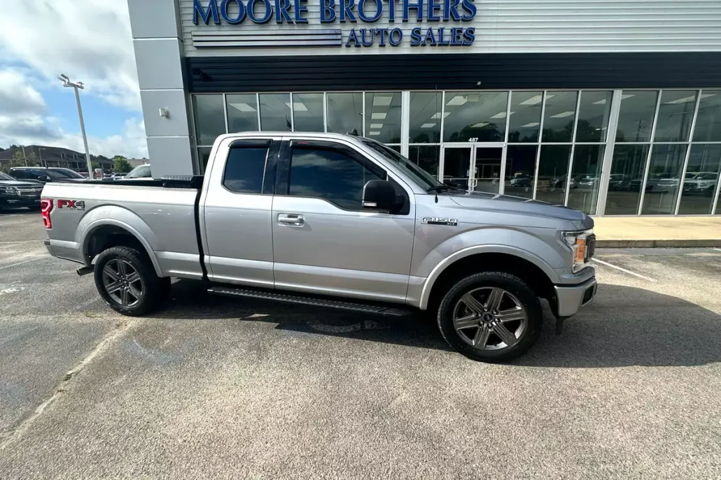 2020 Ford F-150 XLT photo 1