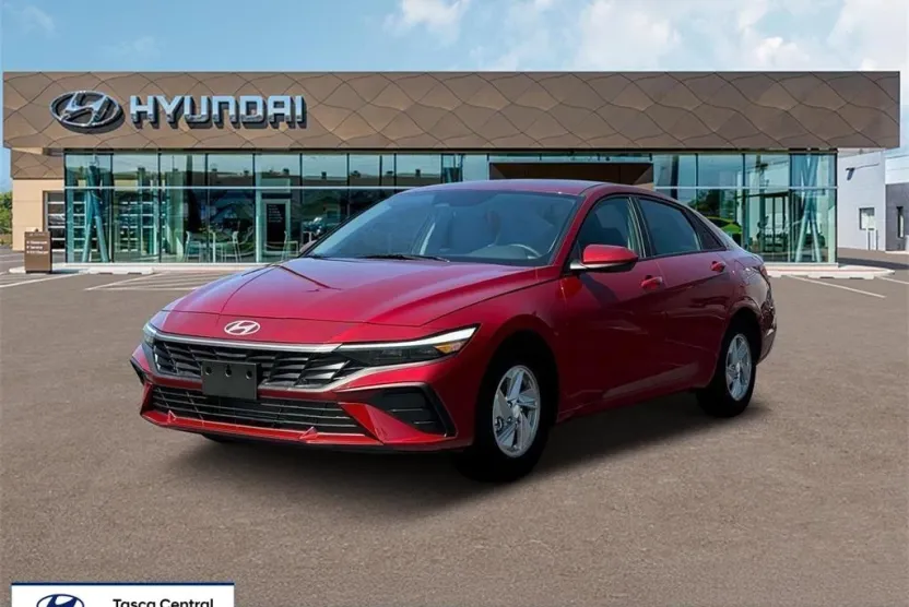 2025 Hyundai Elantra SE photo 1