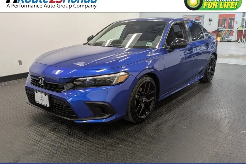 2023 Honda Civic Sport photo 1