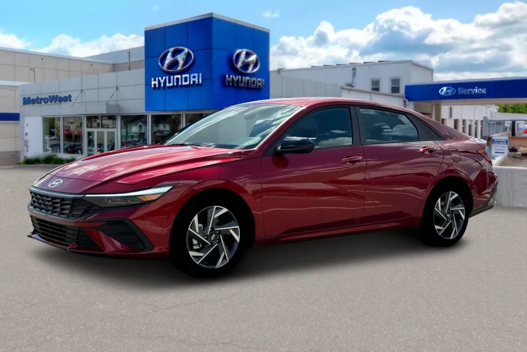2025 Hyundai Elantra SEL Sport photo 1