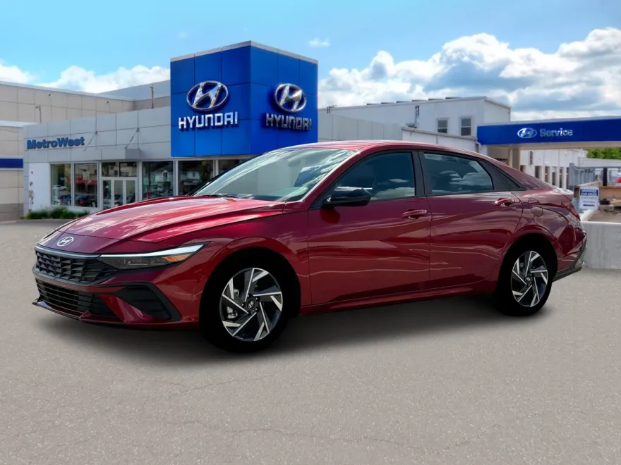 2025 Hyundai Elantra SEL Sport photo 1
