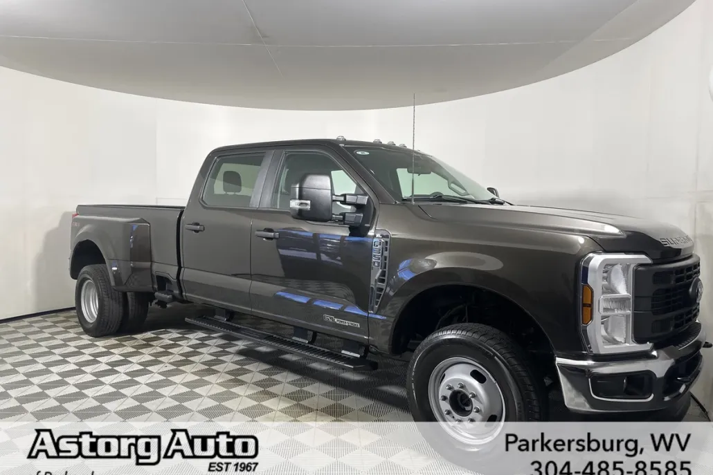 2024 Ford F-350 XL photo 1