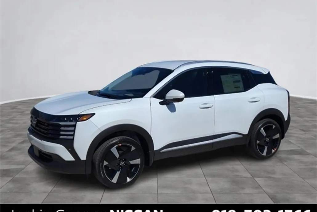 2025 Nissan Kicks SR photo 1