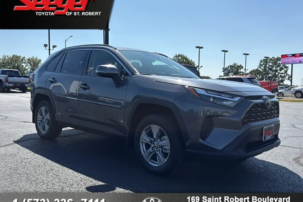 2025 Toyota RAV4 Hybrid XLE photo 1