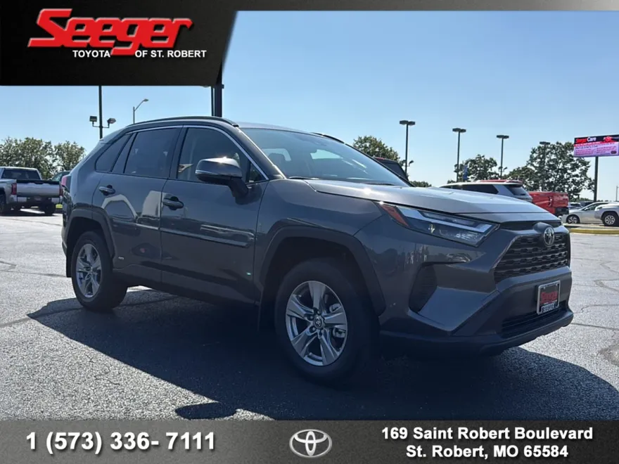 2025 Toyota RAV4 Hybrid XLE photo 1
