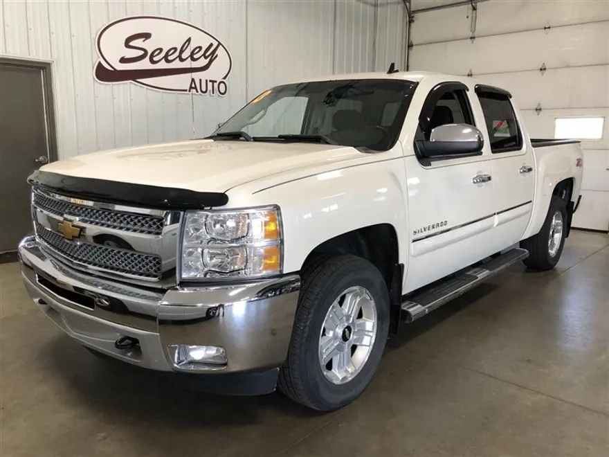 2013 Chevrolet Silverado 1500 LT photo 1