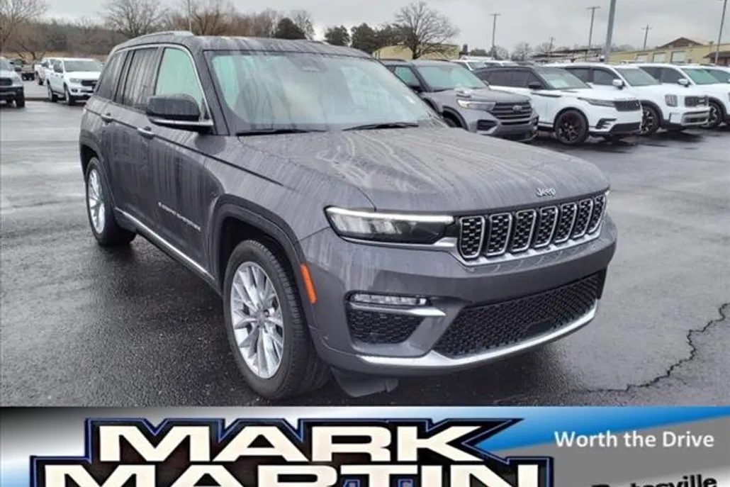 2023 Jeep Grand Cherokee Summit photo 1