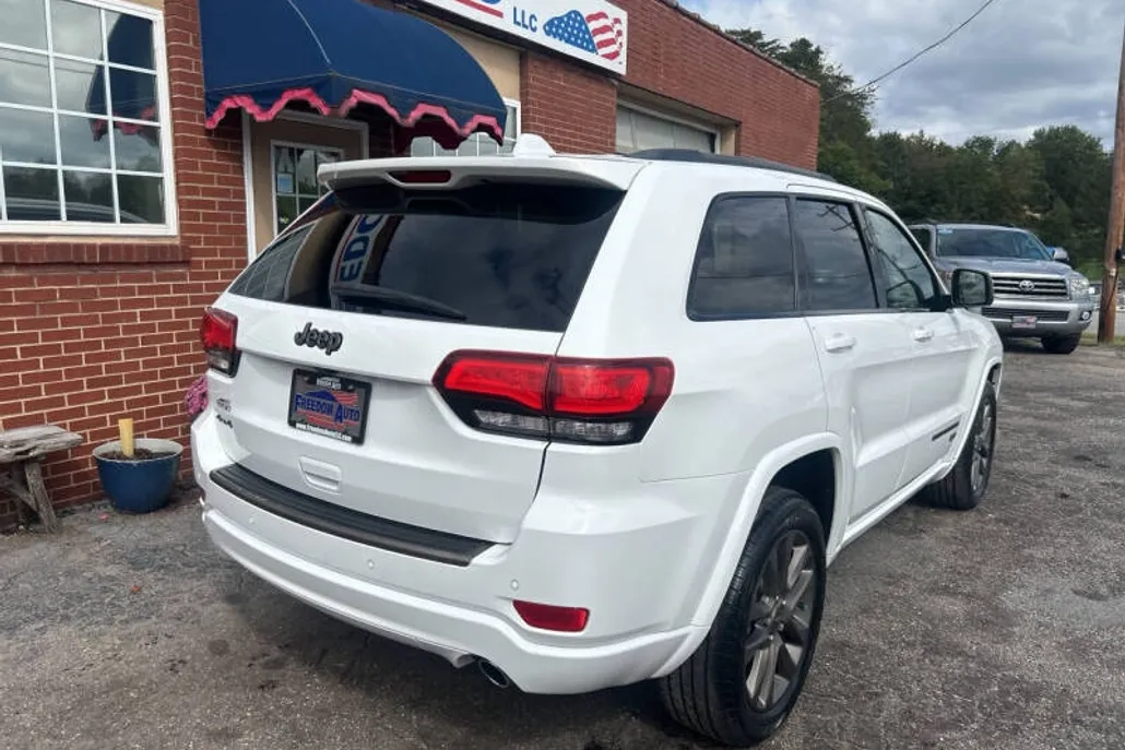 2016 Jeep Grand Cherokee Limited photo 1