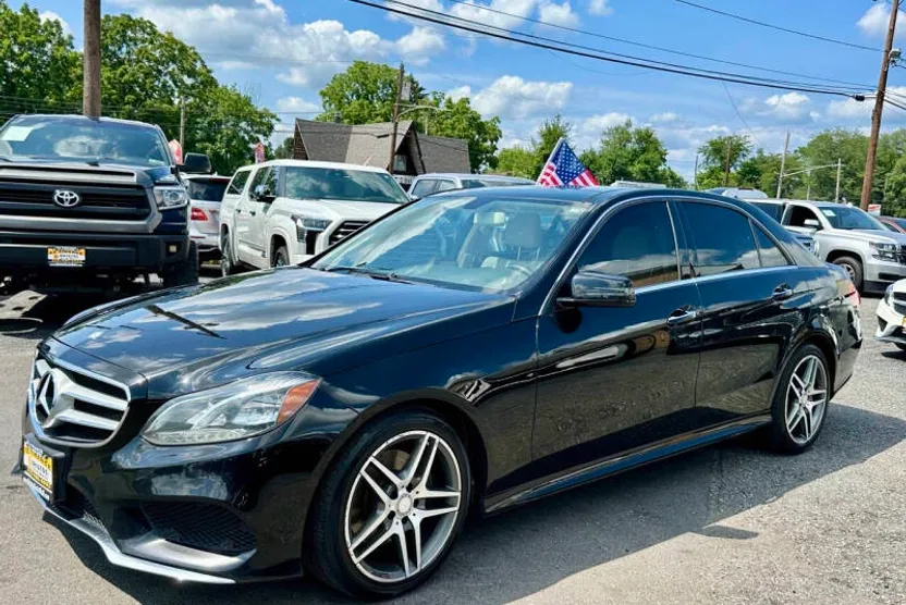2014 Mercedes Benz E 350 Sport 4MATIC photo 1