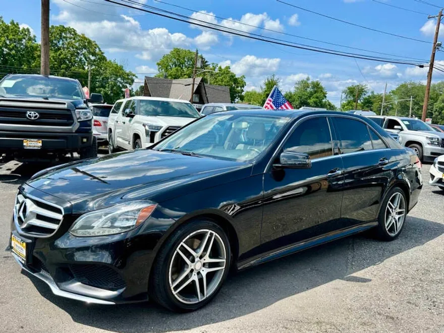 2014 Mercedes Benz E 350 Sport 4MATIC photo 1
