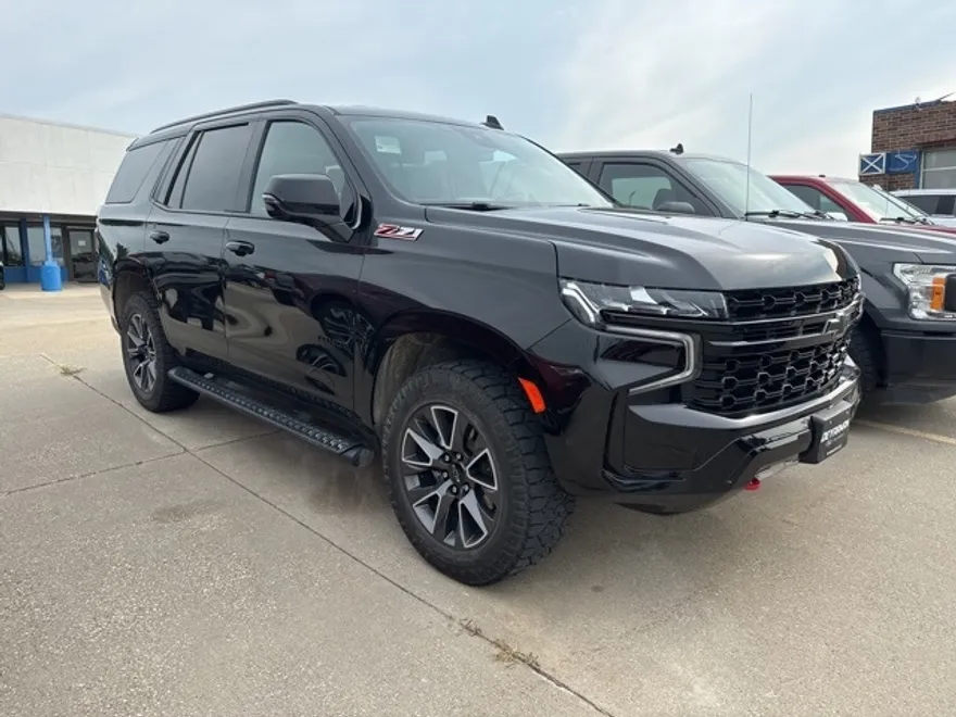 2023 Chevrolet Tahoe Z71 photo 1