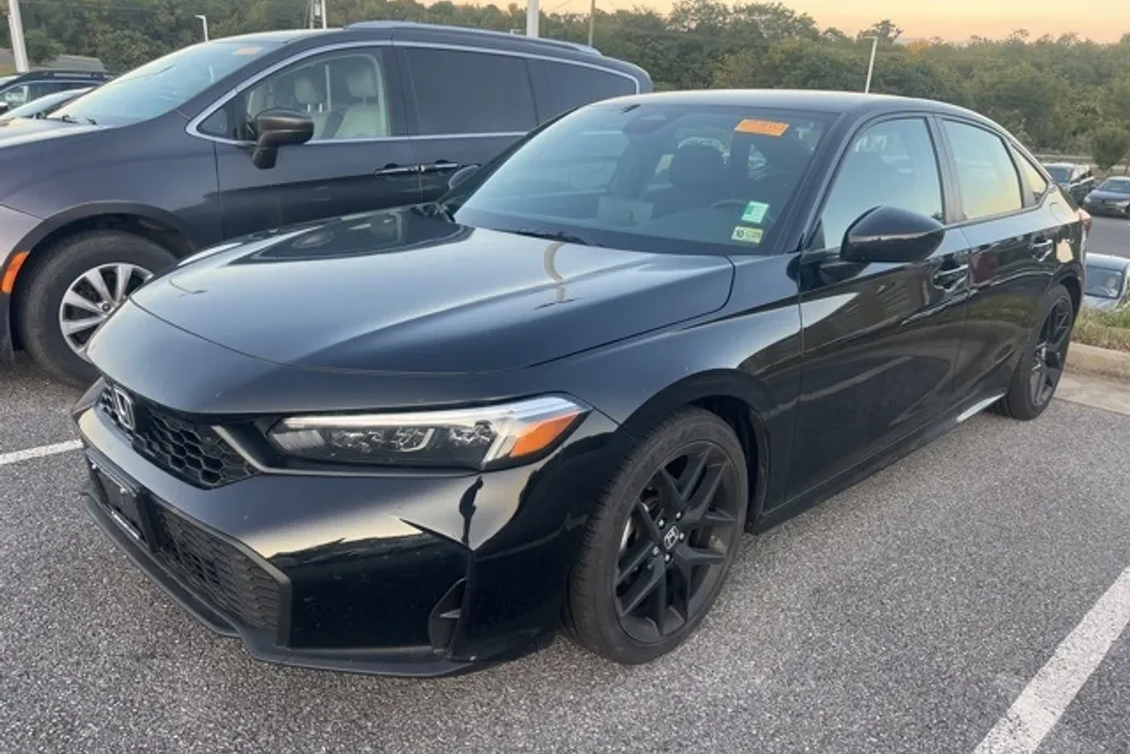 2025 Honda Civic Sport photo 1
