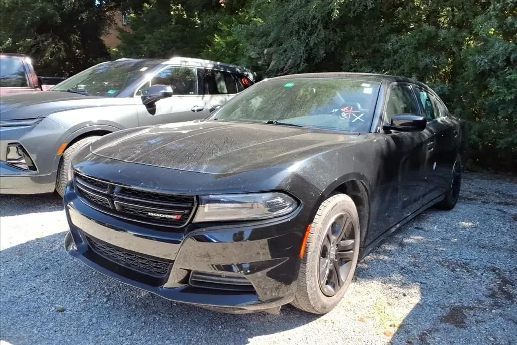 2020 Dodge Charger SXT photo 1