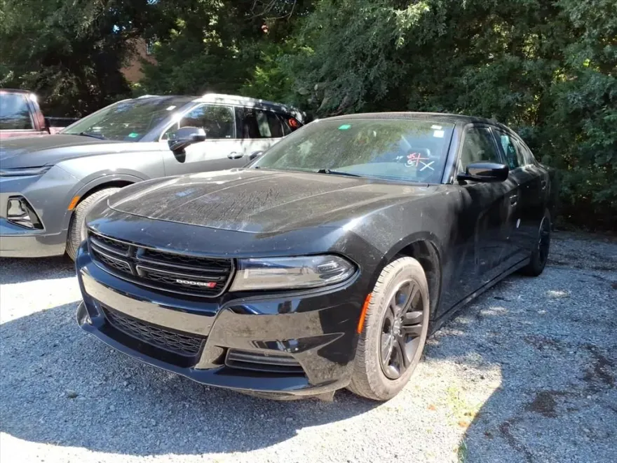 2020 Dodge Charger SXT photo 1