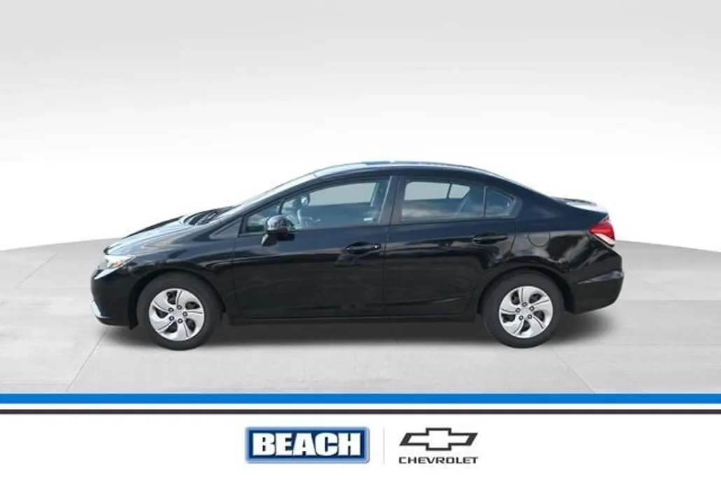 2013 Honda Civic LX photo 1