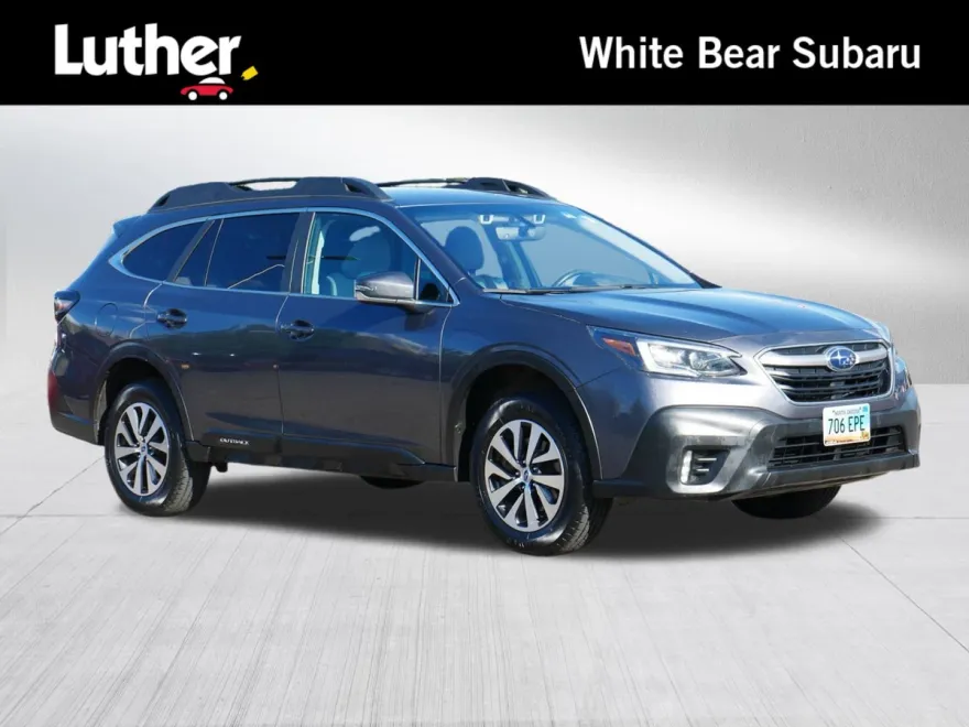 2022 Subaru Outback Premium photo 1