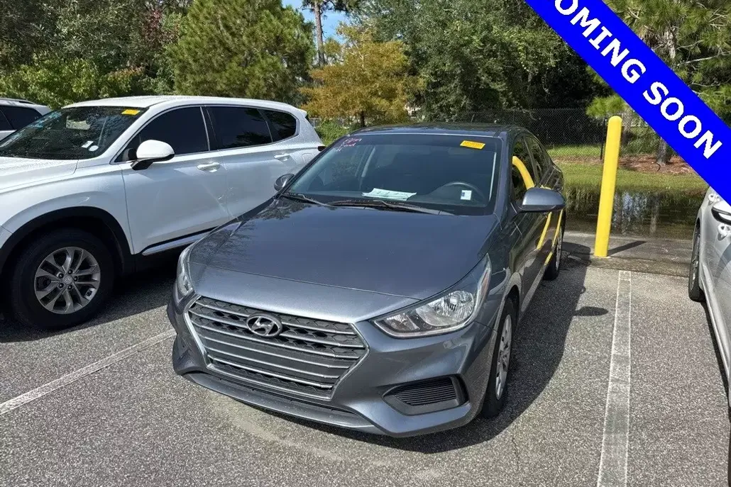 2020 Hyundai Accent SE photo 1