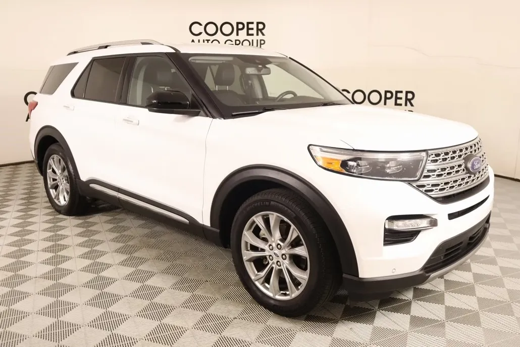 2024 Ford Explorer Limited photo 1