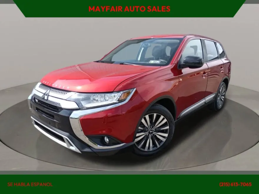 2020 Mitsubishi Outlander ES photo 1