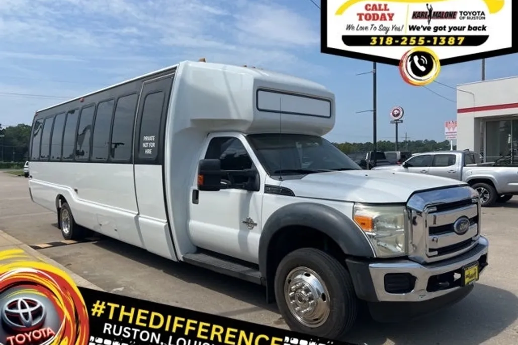 2013 Ford F-550 photo 1