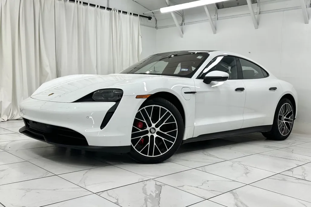 2022 Porsche Taycan 4S photo 1