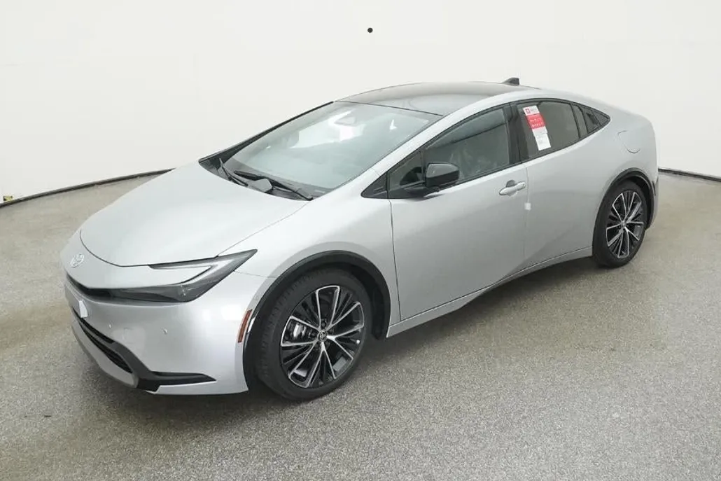 2026 Toyota Prius Limited photo 1