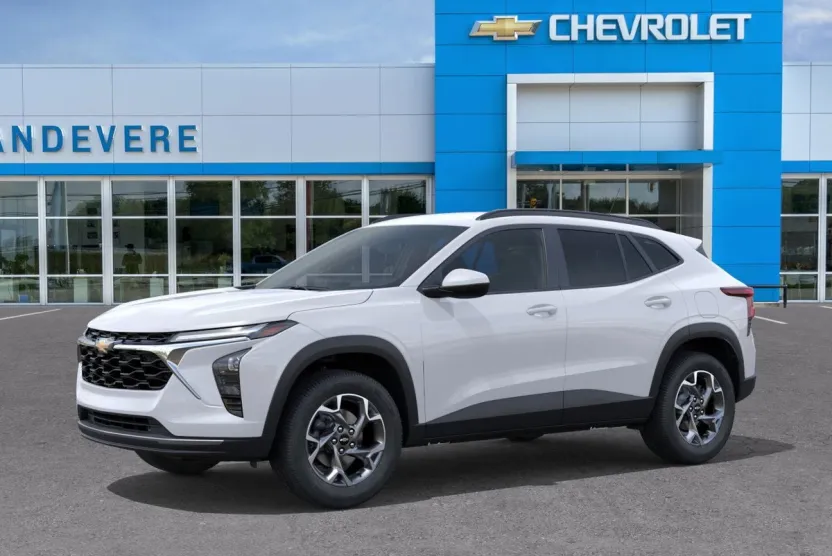 2026 Chevrolet Trax LT photo 1
