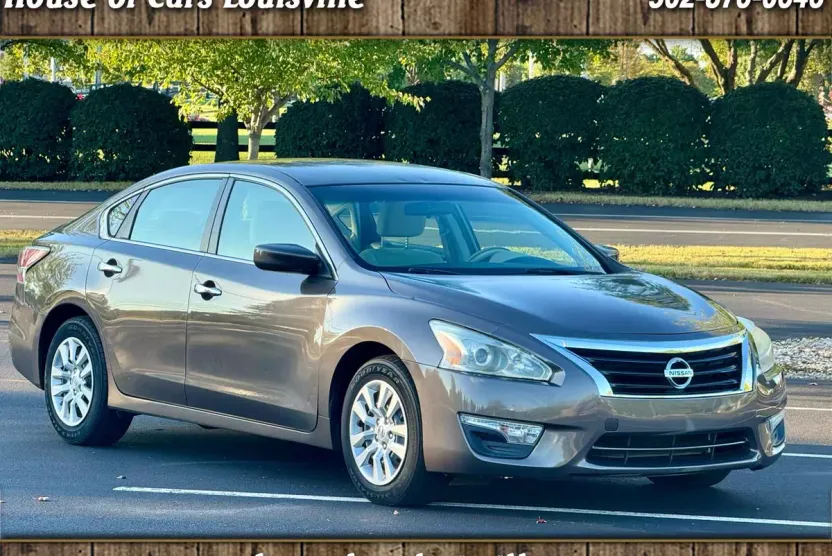 2015 Nissan Altima 2.5 S photo 1