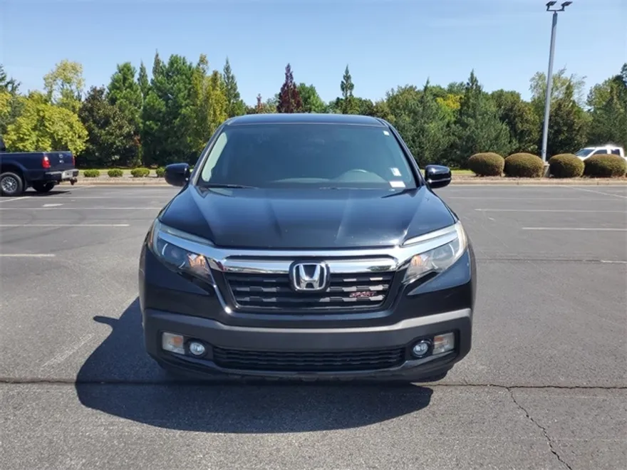 2019 Honda Ridgeline Sport photo 1