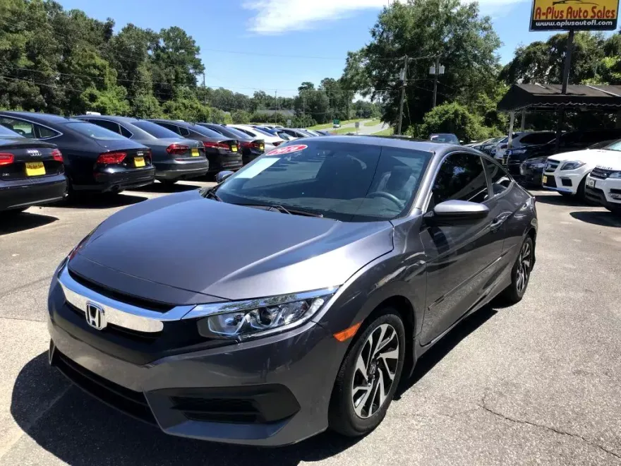 2016 Honda Civic photo 1