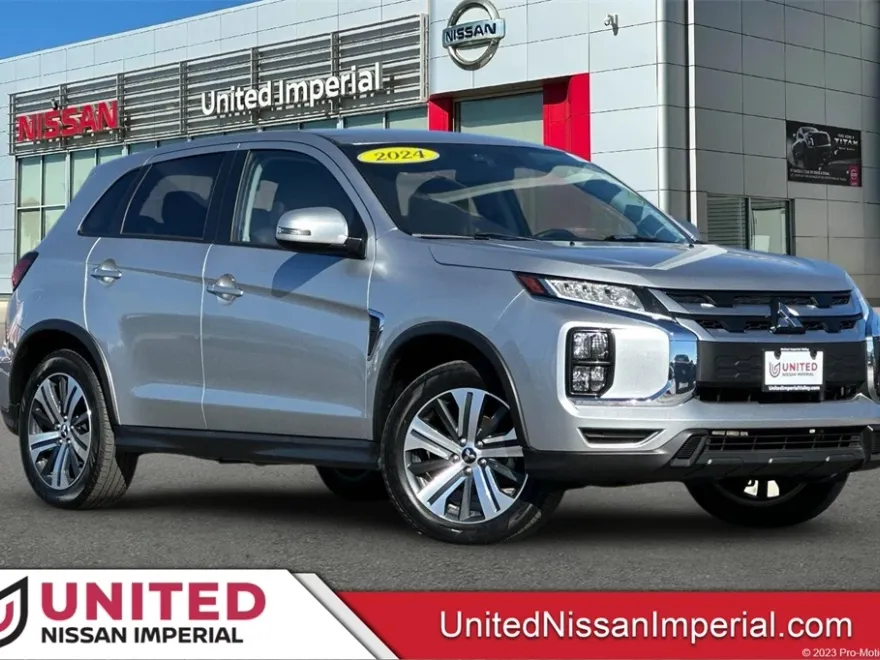2024 Mitsubishi Outlander Sport SE photo 1