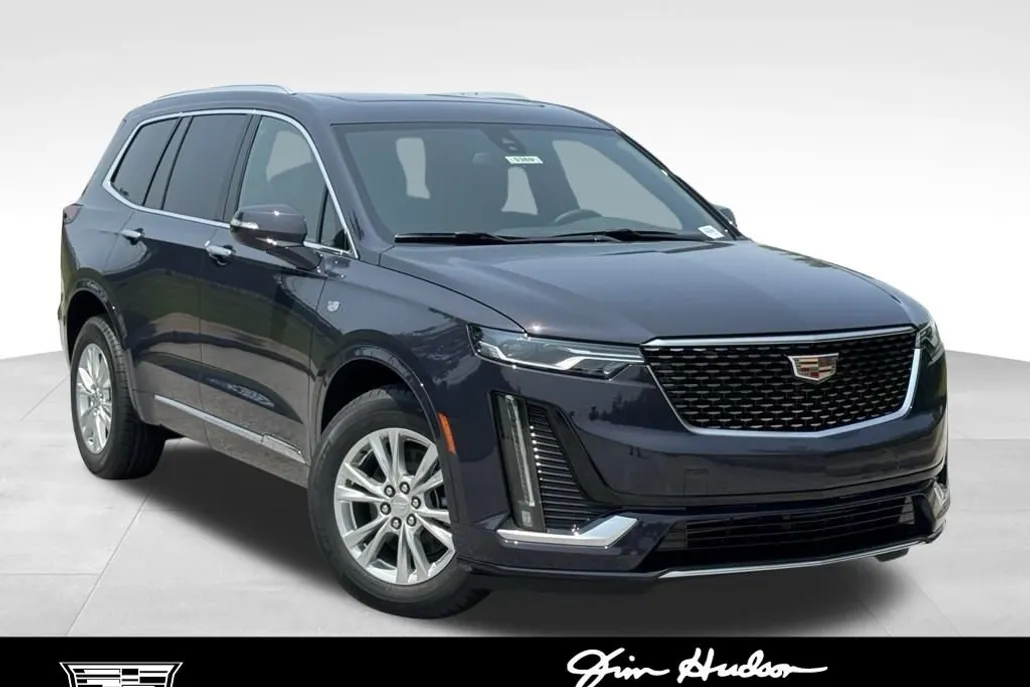 2025 Cadillac XT6 Luxury photo 1