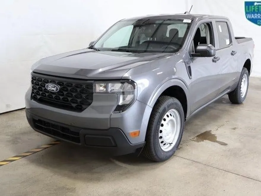 2025 Ford Maverick XL photo 1