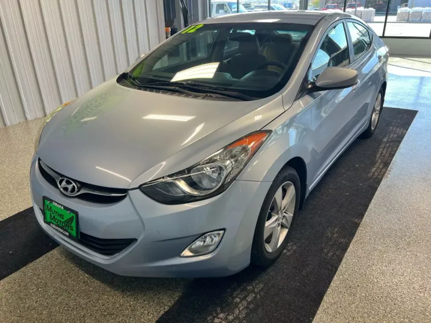 2012 Hyundai Elantra GLS photo 1
