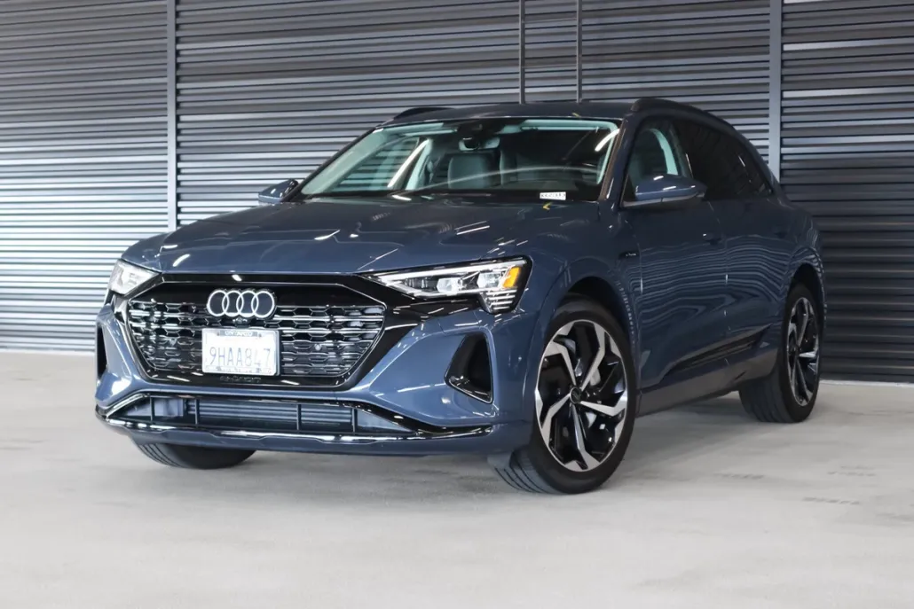 2024 Audi Q8 E-tron Premium Plus photo 1
