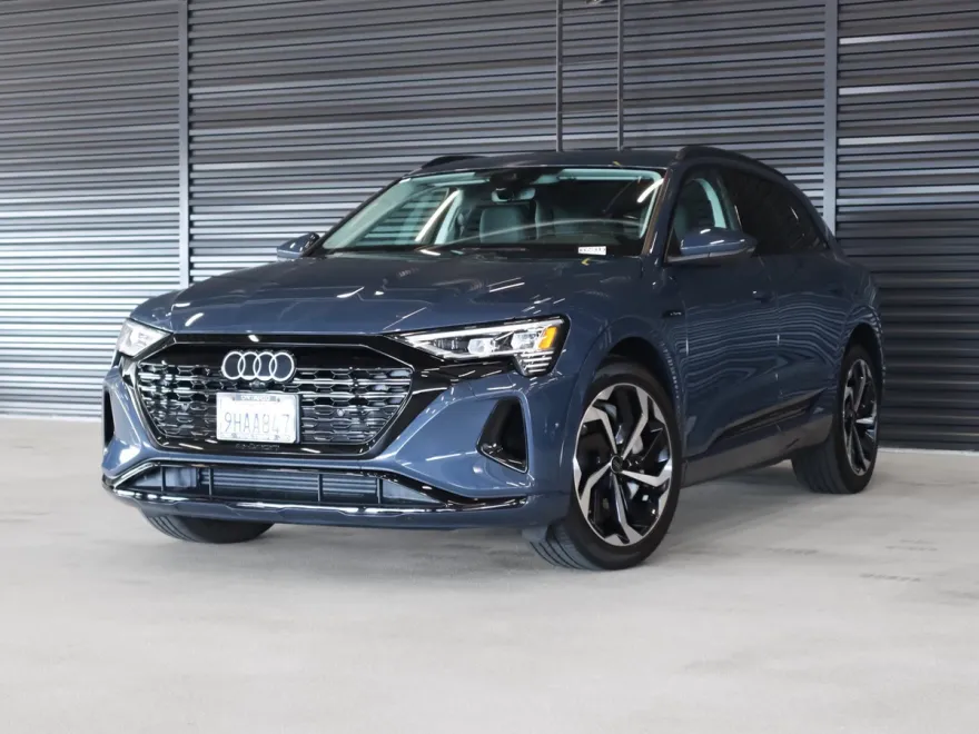 2024 Audi Q8 E-tron Premium Plus photo 1
