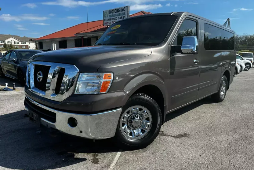 2016 Nissan NV3500 photo 1