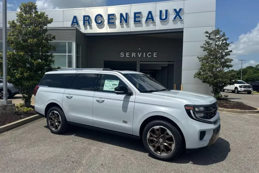 2025 Ford Expedition MAX King Ranch photo 1