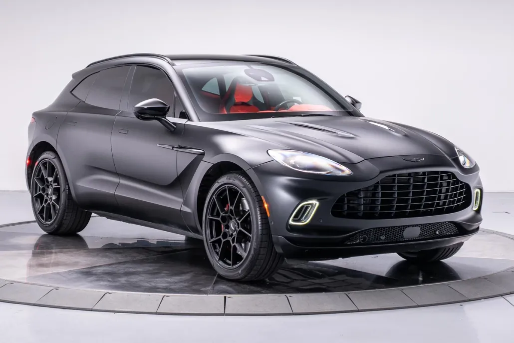 2022 Aston Martin DBX AM8 photo 1