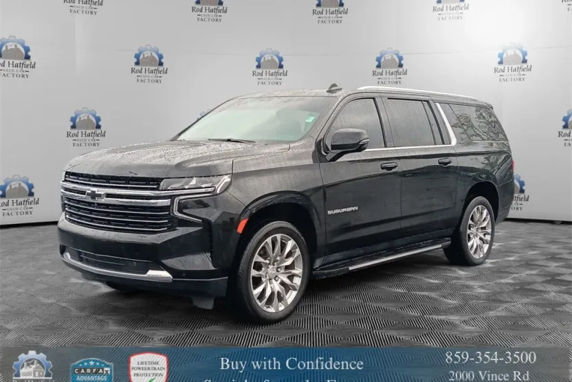 2022 Chevrolet Suburban LT photo 1