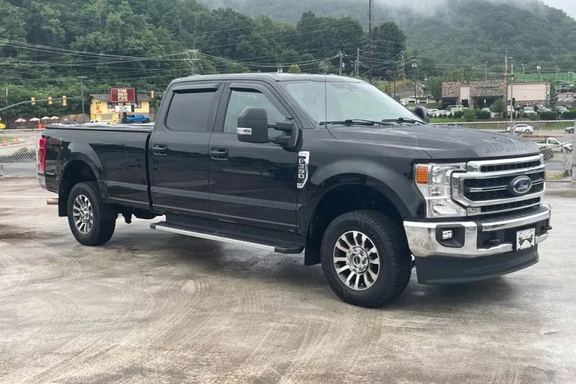 2020 Ford F-350 Lariat photo 1