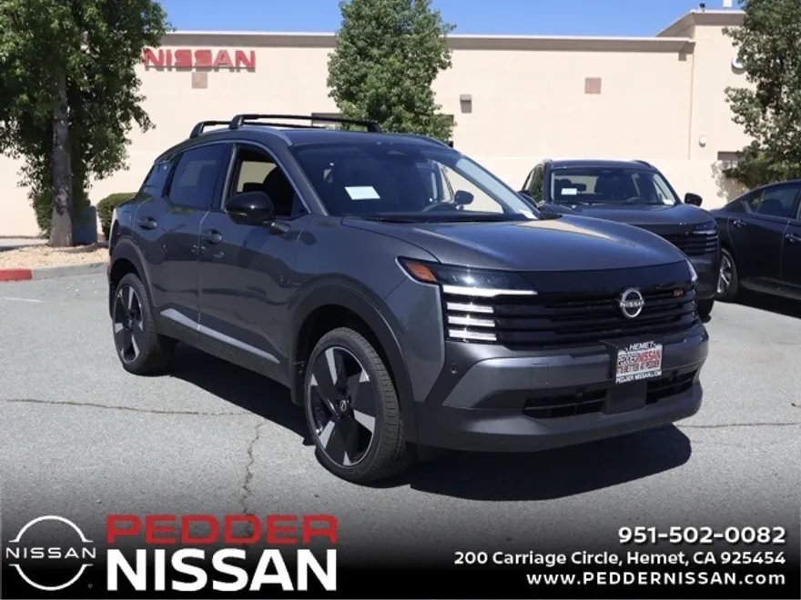 2026 Nissan Kicks SR photo 1