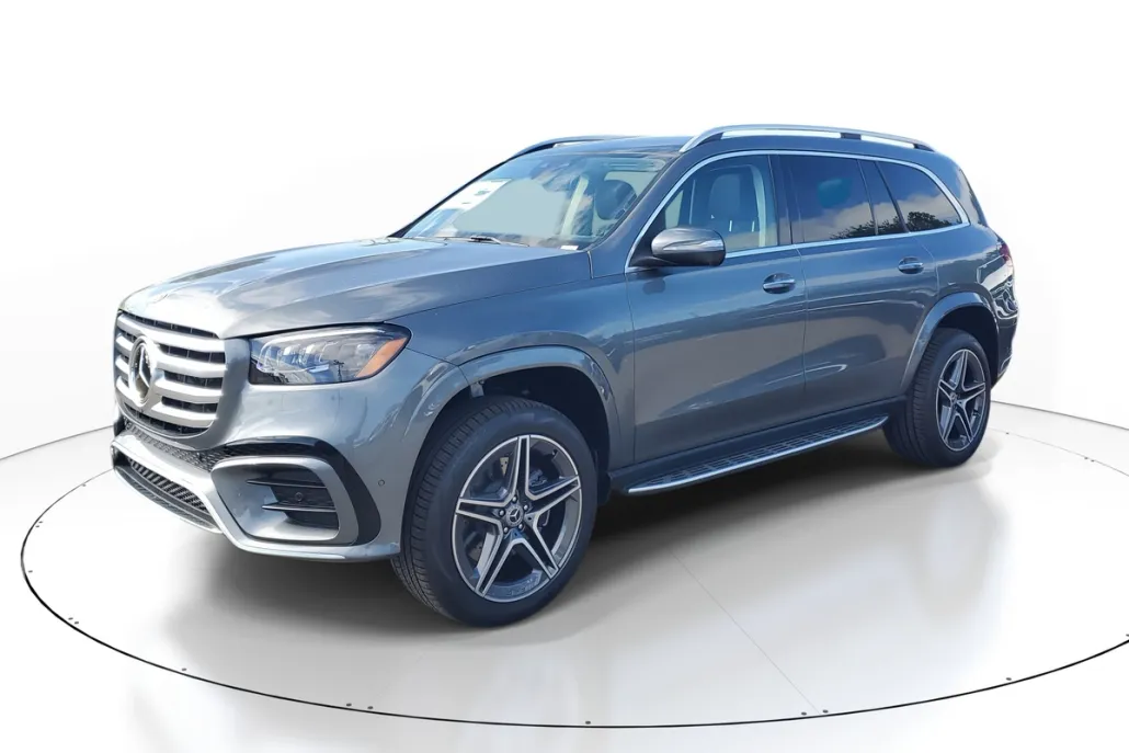 2026 Mercedes Benz GLS 450 4MATIC photo 1